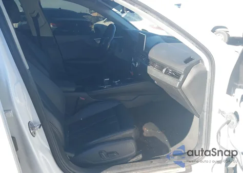 2017 Audi A4 2.0T Season Of Audi Ultra Premium z USA, uszkodzony, nr VIN WAUKMAF43HN040338